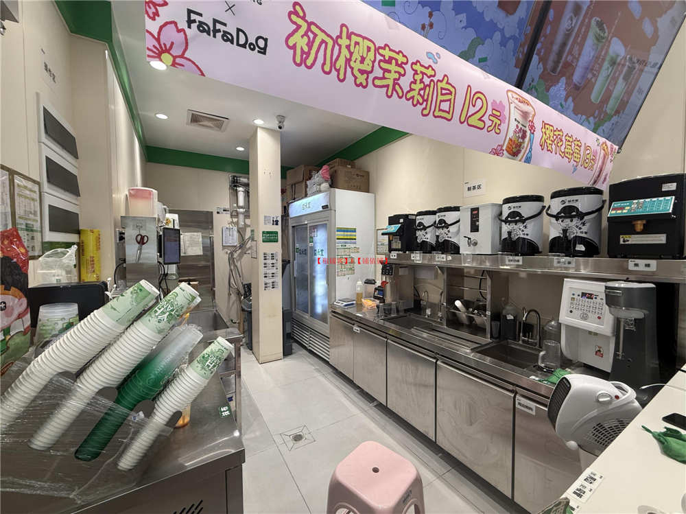 修文扎佐15平品牌奶茶店转让，可空转